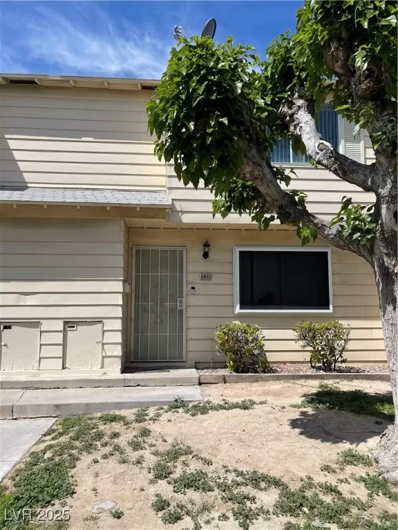 MLS: 2671417 Condo For Sale