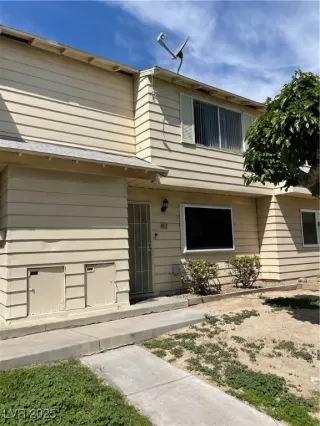 Photo #1: 2671417 Listing