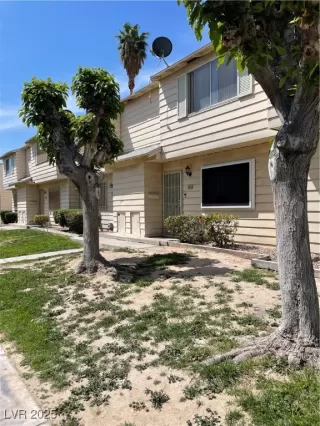 Photo #2: 2671417 Listing