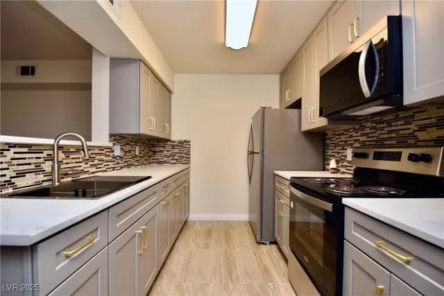 MLS: 2671427 Condo For Sale