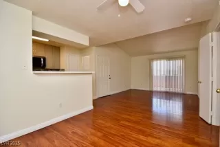 Photo #4: 2671427 Listing 