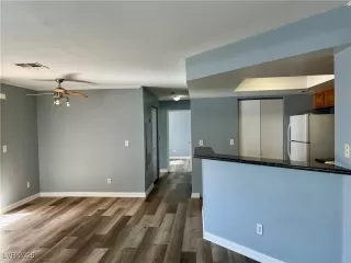 Photo #5: 2671429 Listing 