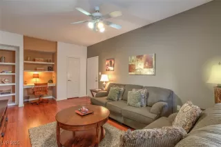 Photo #5: 2671433 Listing 