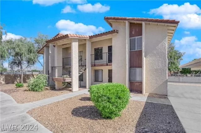 MLS: 2671435 Condo For Sale