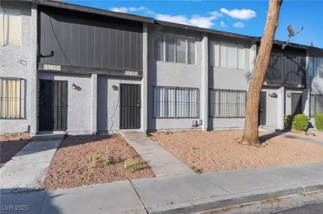 MLS: 2671463 Condo For Sale