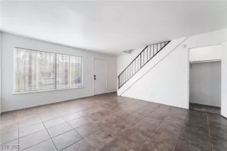 Photo #2: 2671463 Listing 