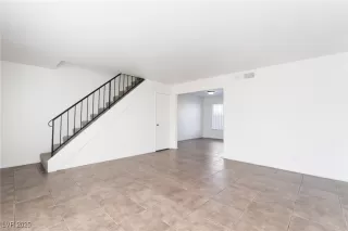 Photo #3: 2671463 Listing 