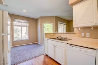 Photo #5: 2671467 Listing 