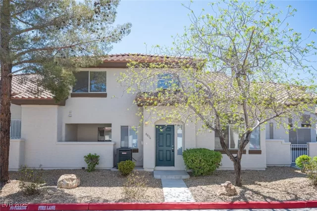 MLS: 2671468 Condo For Sale