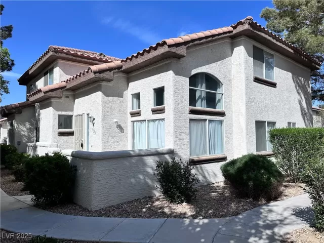 MLS: 2671499 Condo For Sale