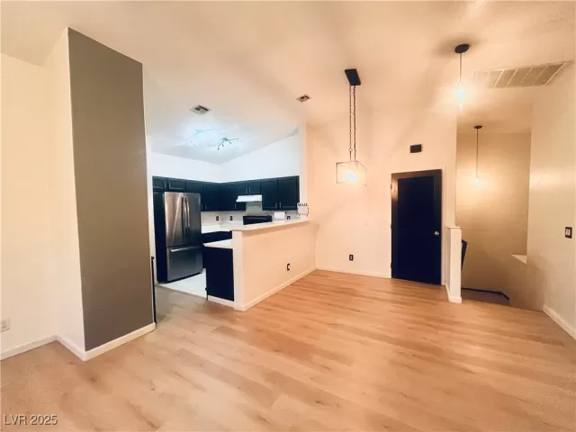 MLS: 2671506 Condo For Sale