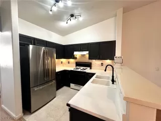 Photo #6: 2671506 Listing