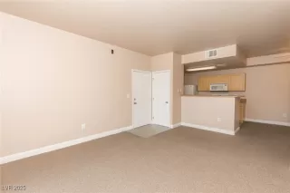 Photo #2: 2671513 Listing 