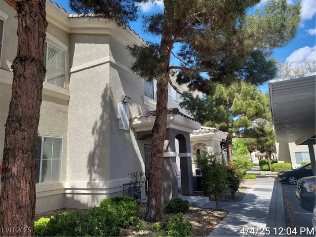 MLS: 2671514 Condo For Sale