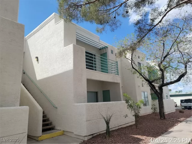 MLS: 2671515 Condo For Sale