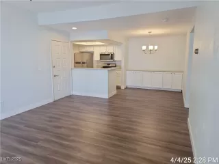 Photo #2: 2671515 Listing 