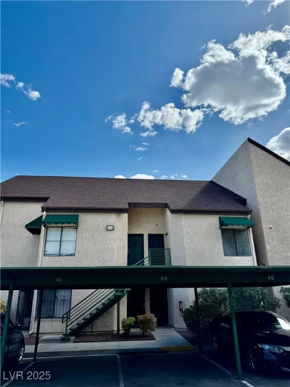 MLS: 2671539 Condo For Sale