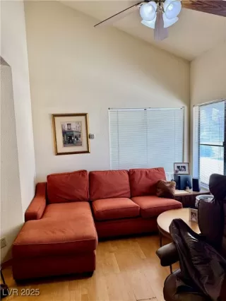 Photo #1: 2671539 Listing