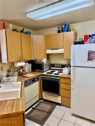 Photo #5: 2671539 Listing