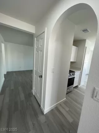 Photo #3: 2671568 Listing 