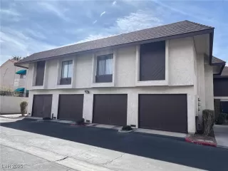 Photo #2: 2671632 Listing 