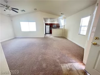 Photo #2: 2671682 Listing 