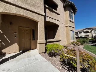 Photo #3: 2671716 Listing