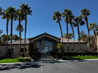 Photo #6: 2671716 Listing