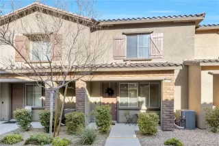 Photo #1: 2671721 Listing 