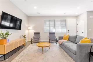 Photo #4: 2671721 Listing 