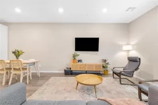 Photo #5: 2671721 Listing 