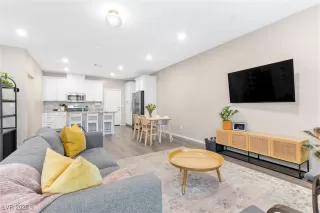 Photo #6: 2671721 Listing 