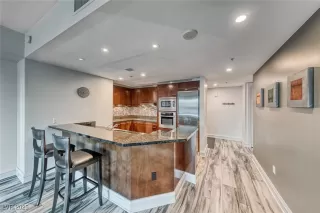 Photo #6: 2671743 Listing 