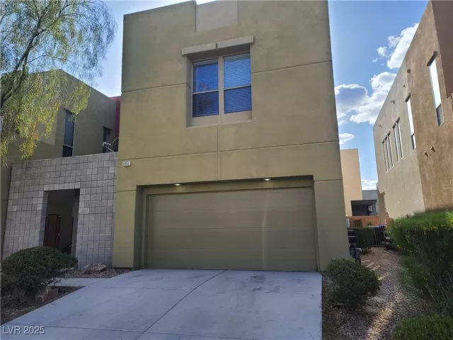 MLS: 2671786 Condo For Sale