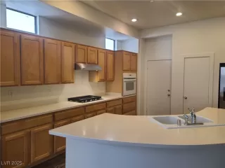 Photo #1: 2671786 Listing 