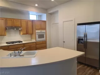 Photo #2: 2671786 Listing 