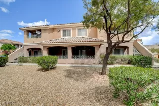 Photo #2: 2671821 Listing