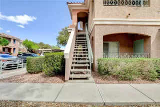 Photo #3: 2671821 Listing