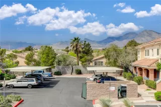 Photo #5: 2671821 Listing