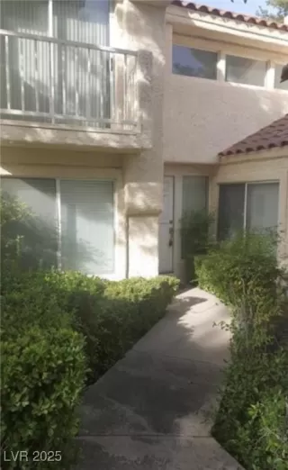 Photo #2: 2671877 Listing 