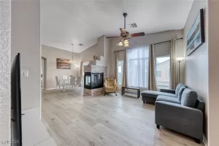 Photo #4: 2671920 Listing