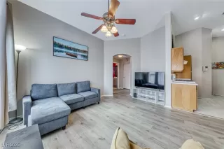 Photo #6: 2671920 Listing