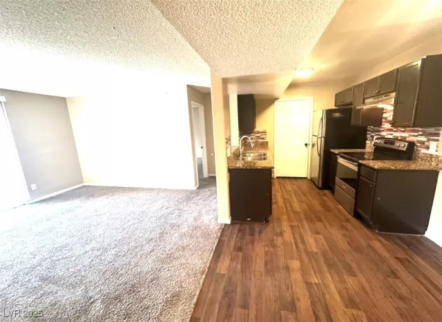 MLS: 2671923 Condo For Sale