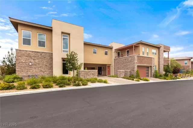 MLS: 2671931 Condo For Sale