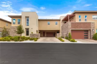 Photo #1: 2671931 Listing 