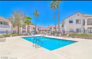 Photo #2: 2671939 Listing 