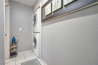 Photo #5: 2671939 Listing 