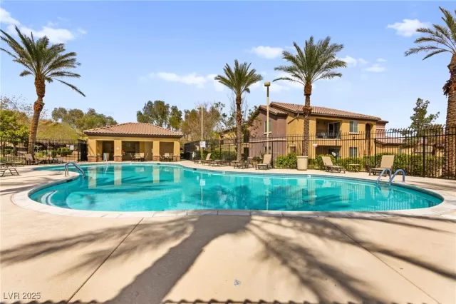 MLS: 2671948 Condo For Sale