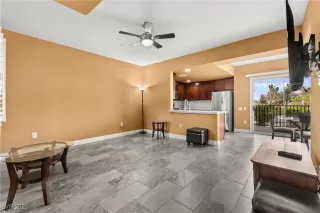 Photo #3: 2671948 Listing