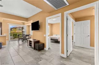 Photo #6: 2671948 Listing